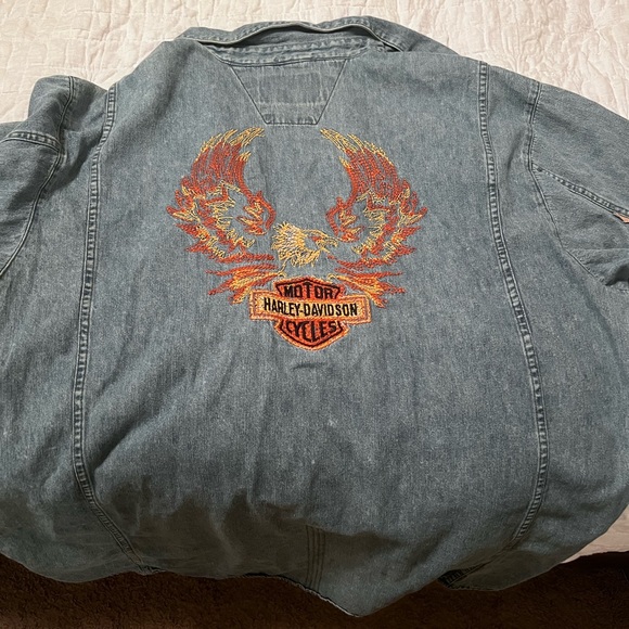 Harley Davidson Denim Button up - Picture 3 of 7